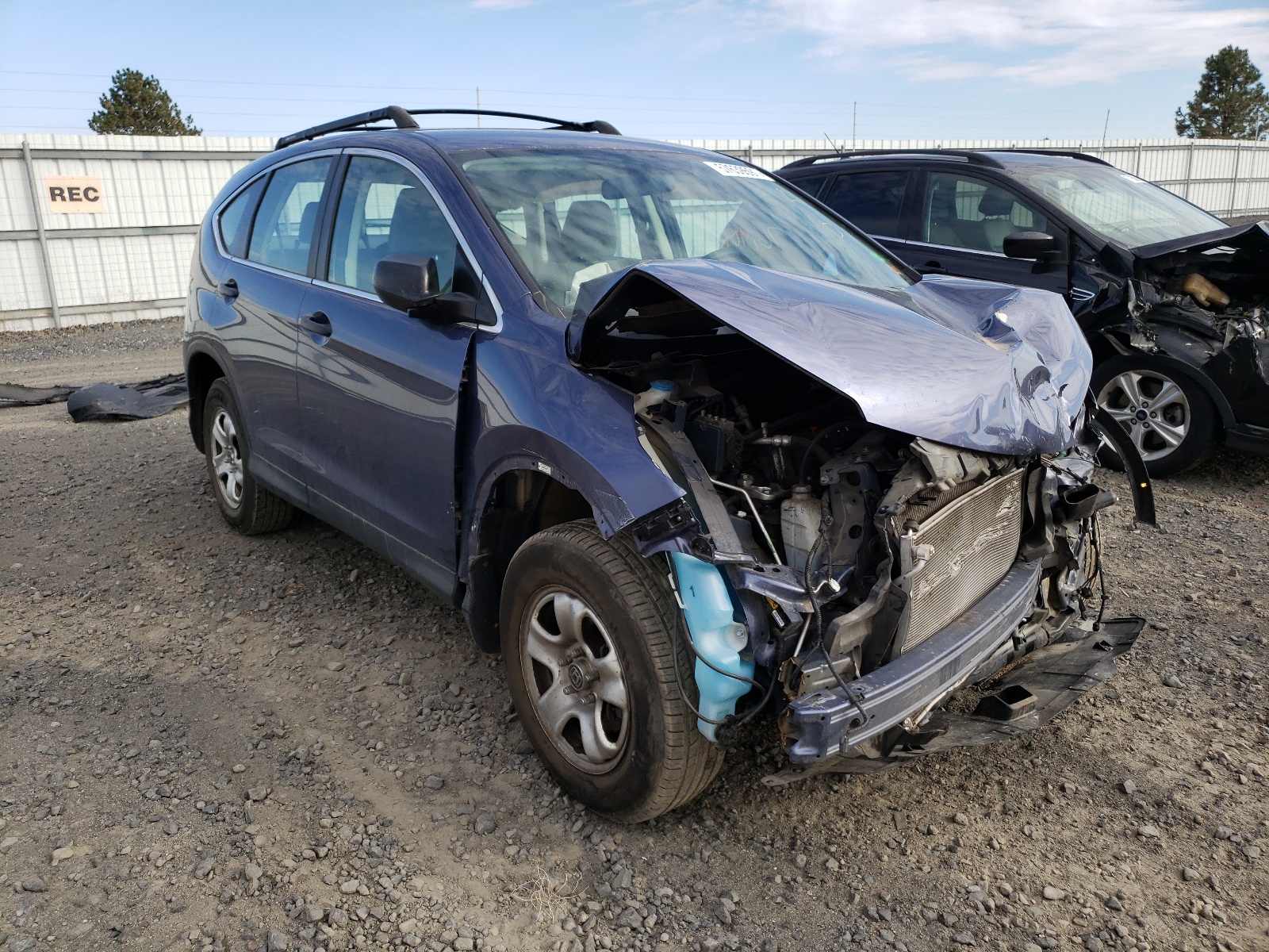 HONDA CR-V LX 2013 with VIN 2HKRM4H35DH666328 - Photo from auction