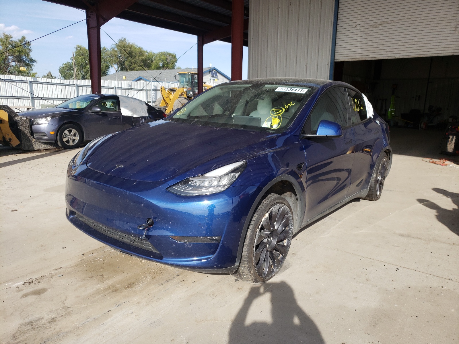 Photo 2 from auction – 2020 TESLA MODEL Y with VIN 5YJYGDEF5LF022942