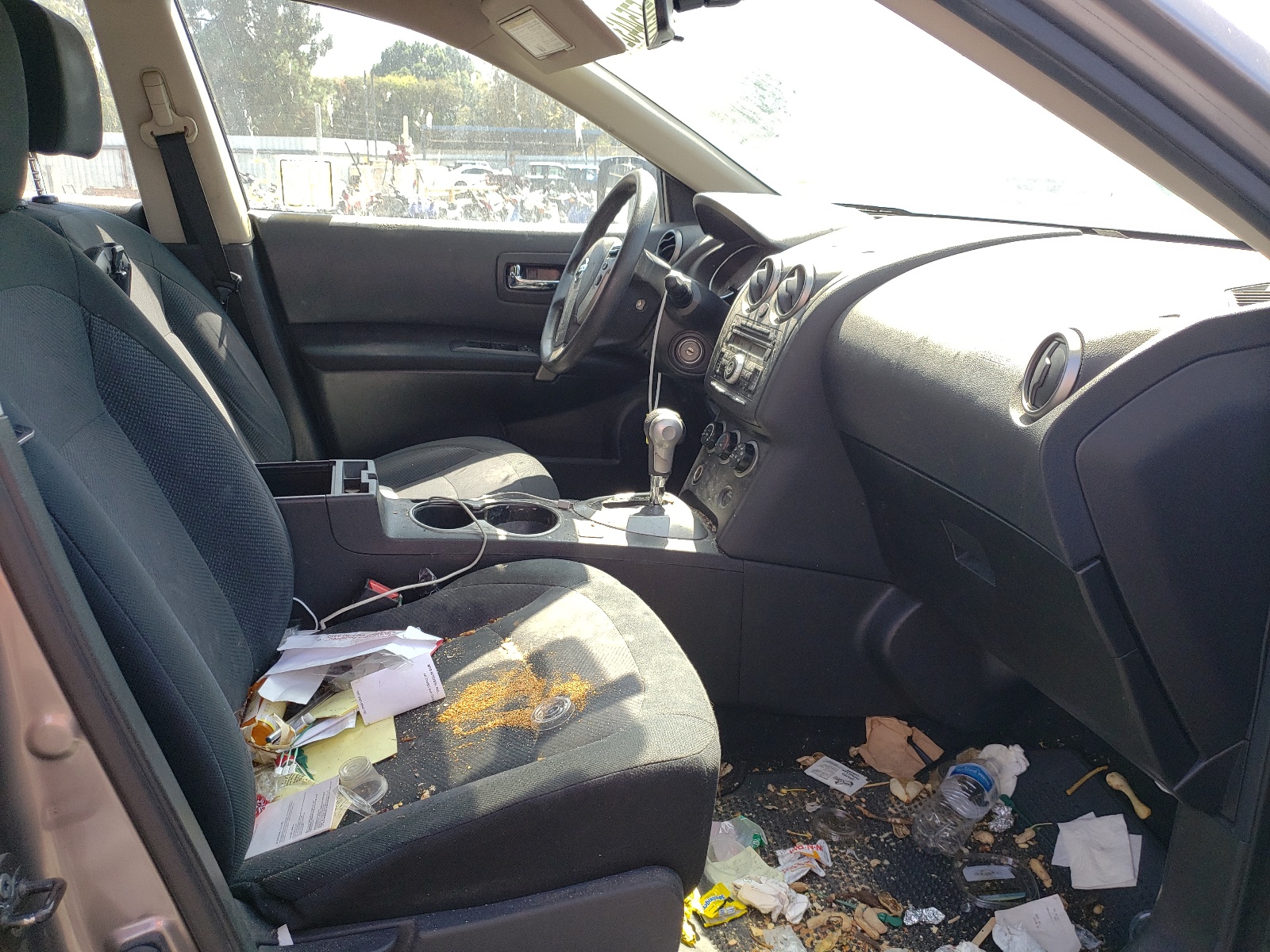 Photo 5 from auction – 2013 NISSAN ROGUE S with VIN JN8AS5MT1DW551366