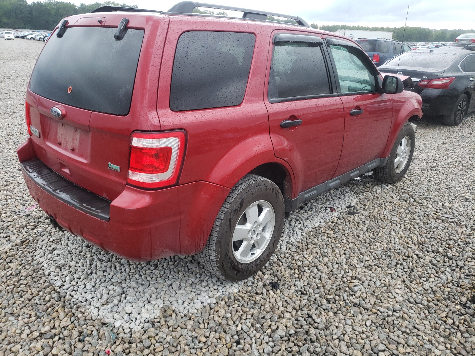 Photo 4 from auction – 2011 FORD ESCAPE XLT with VIN 1FMCU9DG8BKB11556