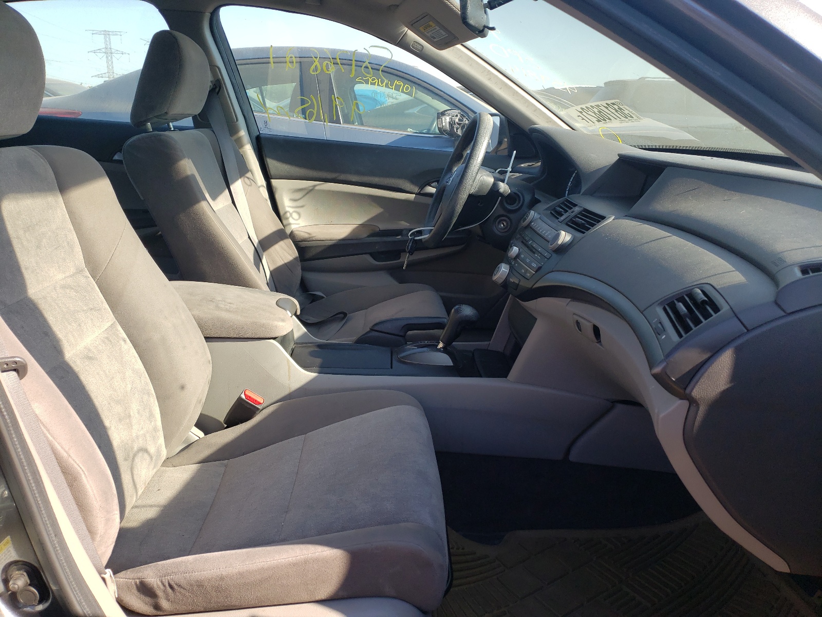 Photo 5 from auction – 2010 HONDA ACCORD with VIN 1HGCP2F49AA052206