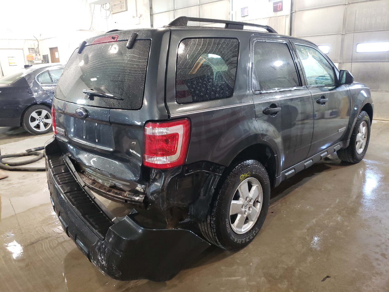 Photo 4 from auction – 2008 FORD ESCAPE XLT with VIN 1FMCU03Z68KA63448