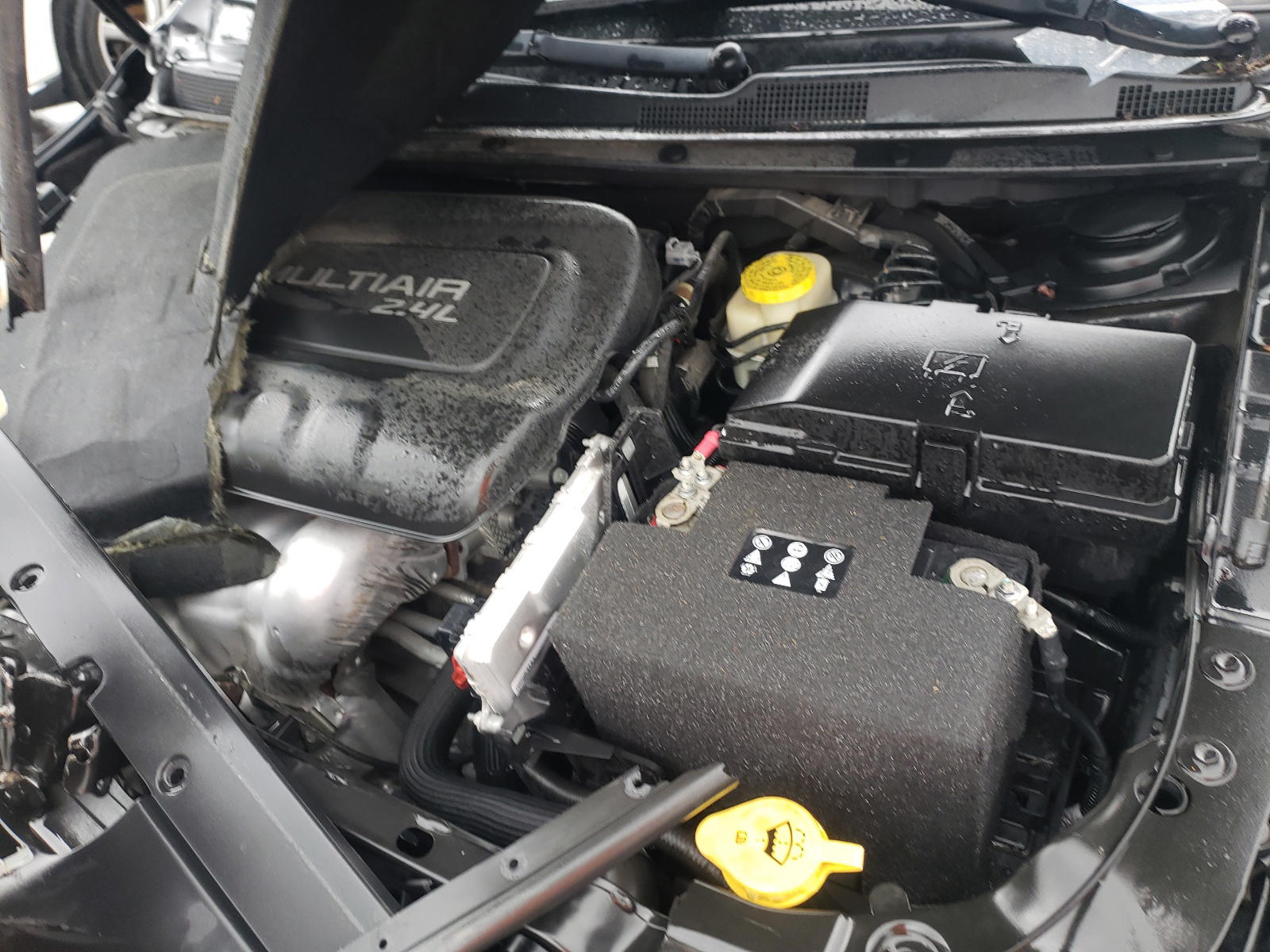 Photo 7 from auction – 2016 CHRYSLER 200 LIMITE with VIN 1C3CCCAB5GN164495