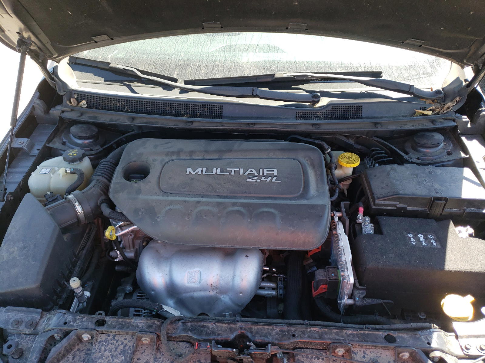 Photo 7 from auction – 2015 CHRYSLER 200 C with VIN 1C3CCCCB8FN667286