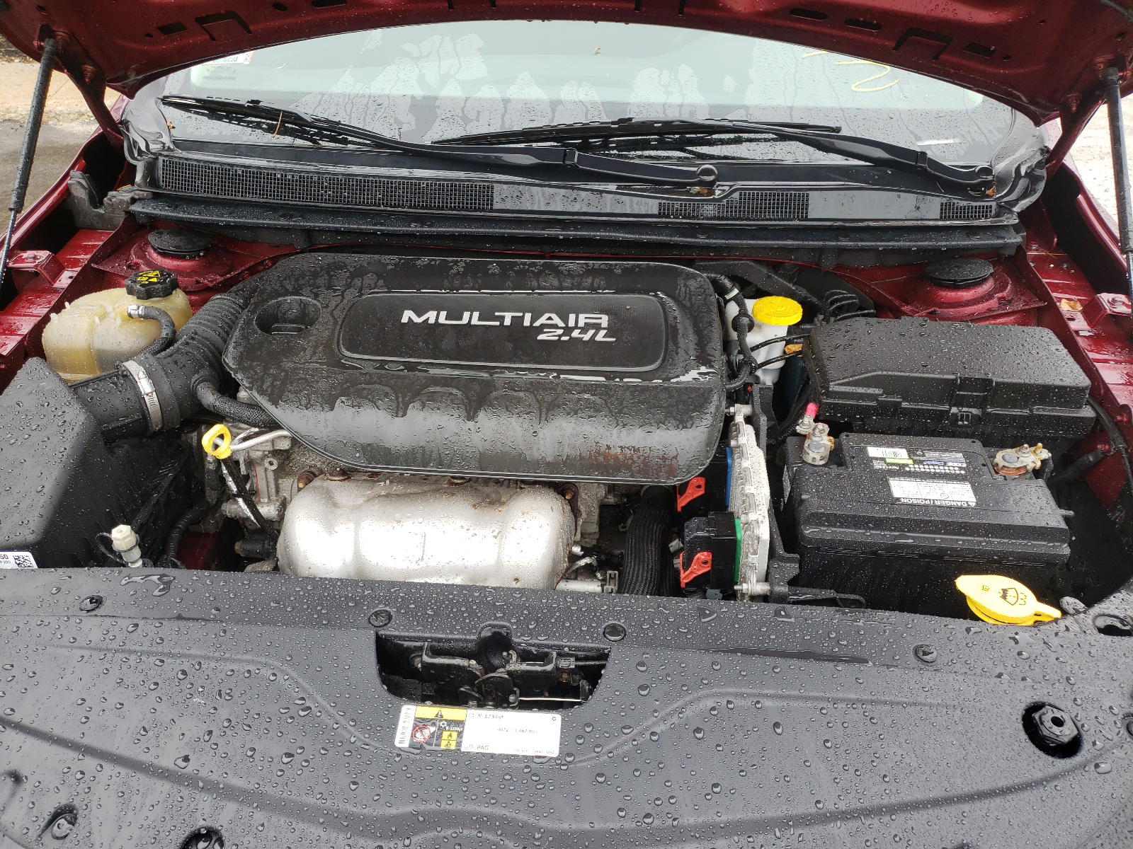 Photo 7 from auction – 2015 CHRYSLER 200 LIMITE with VIN 1C3CCCAB2FN759657