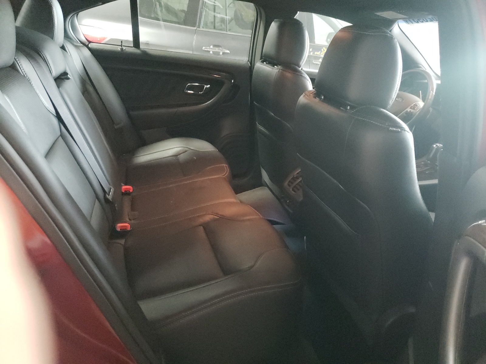 Foto 6 de la subasta – 2017 FORD TAURUS LIM con VIN 1FAHP2F8XHG117262
