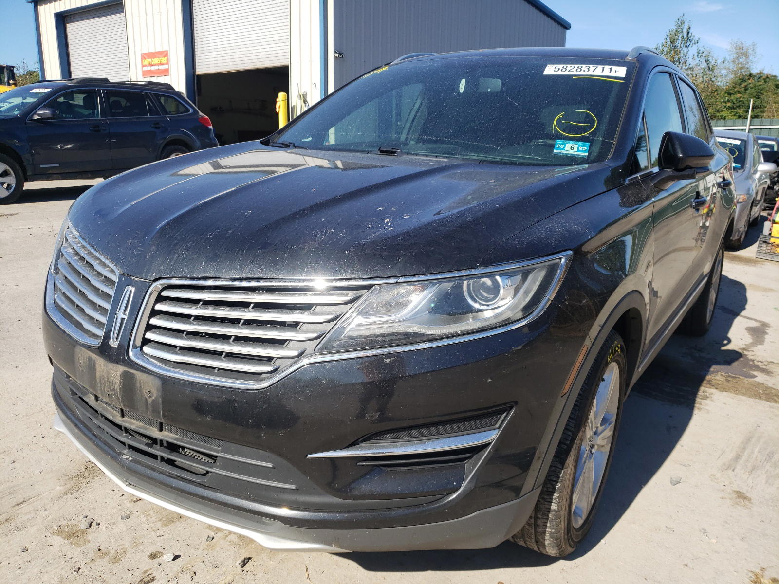 Photo 2 from auction – 2015 LINCOLN MKC with VIN 5LMCJ2A92FUJ44887