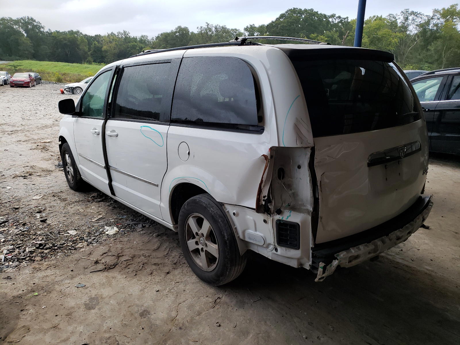 Photo 3 from auction – 2010 DODGE GRAND CARA with VIN 2D4RN5D11AR197117