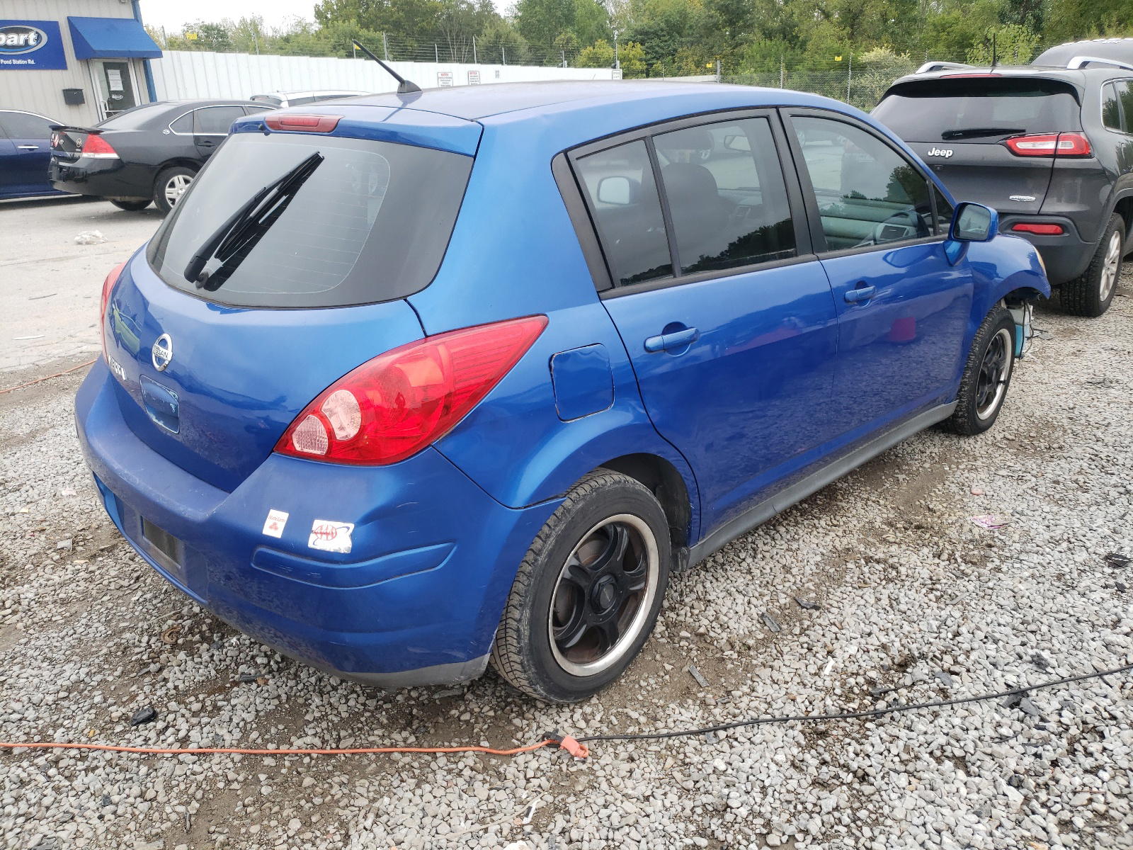Photo 4 from auction – 2007 NISSAN VERSA S with VIN 3N1BC13E17L350413