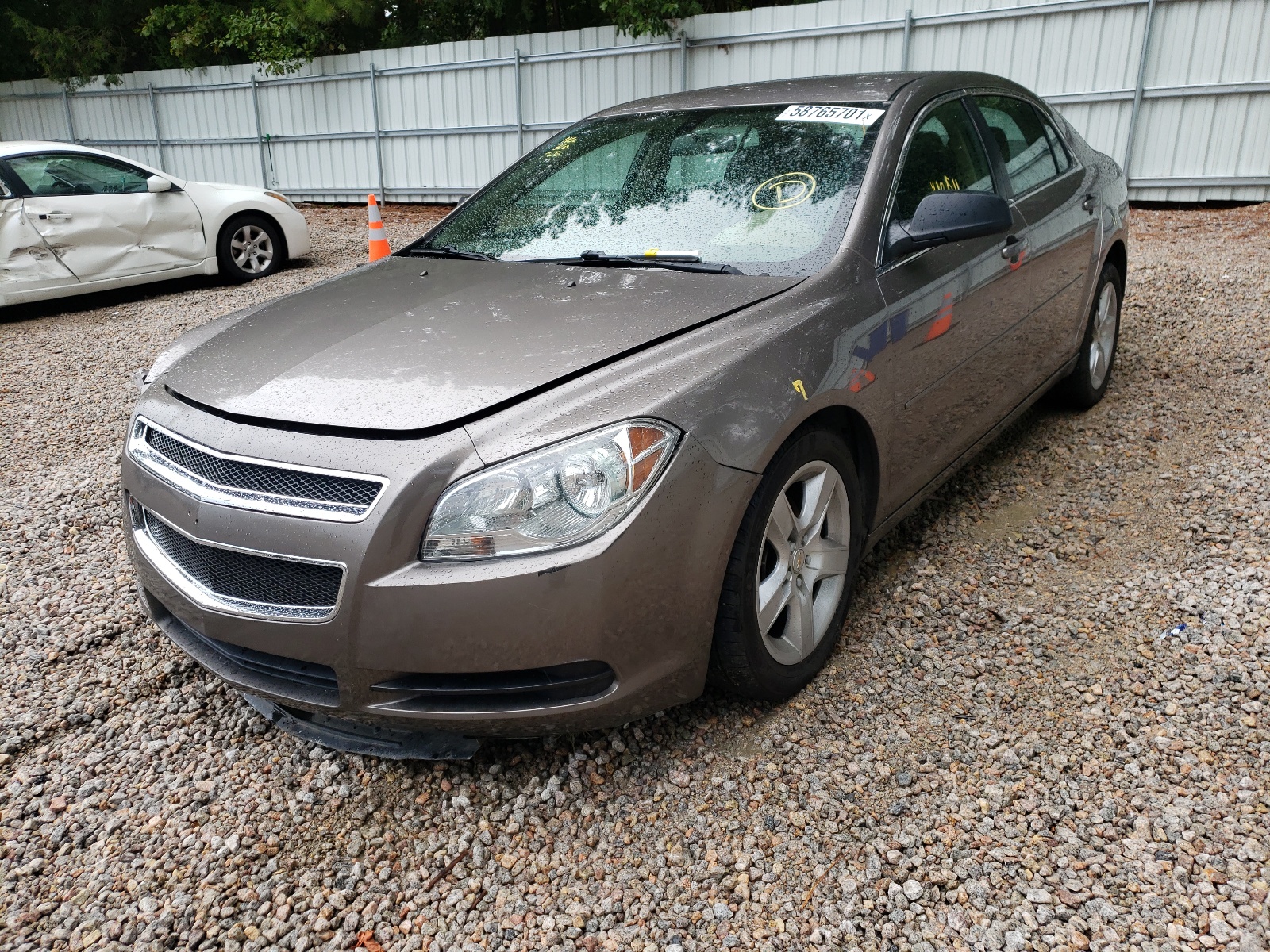 Photo 2 from auction – 2011 CHEVROLET MALIBU LS with VIN 1G1ZA5E12BF325762