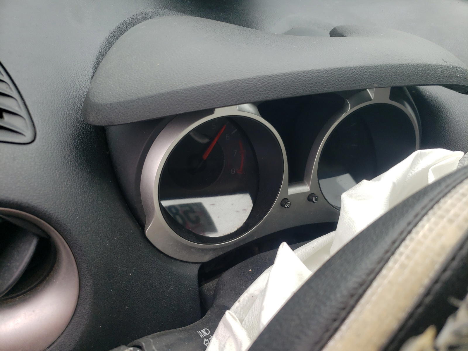 Photo 8 from auction – 2011 NISSAN JUKE S with VIN JN8AF5MR2BT017302