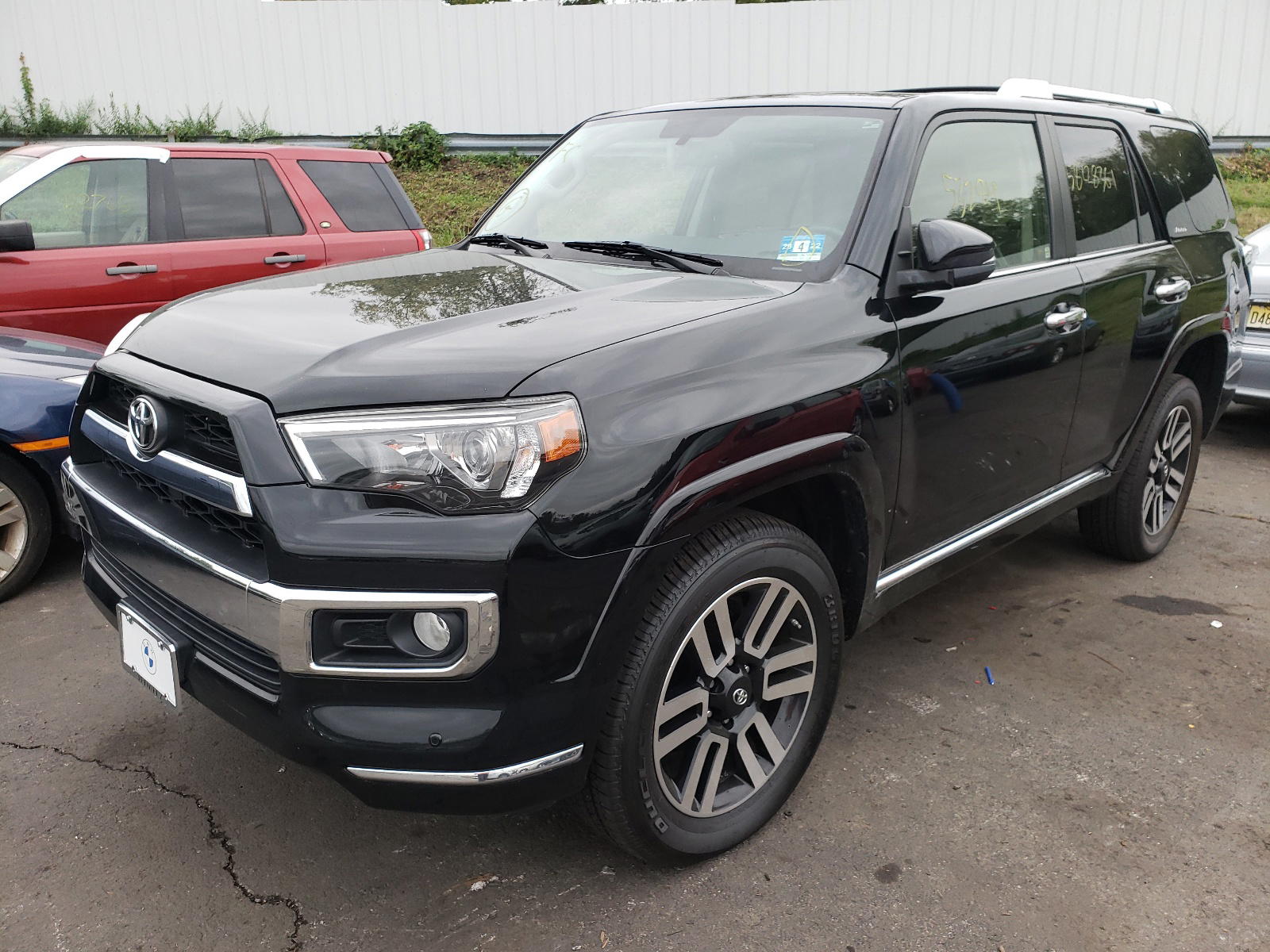Photo 2 from auction – 2015 TOYOTA 4RUNNER SR with VIN JTEBU5JR7F5240211