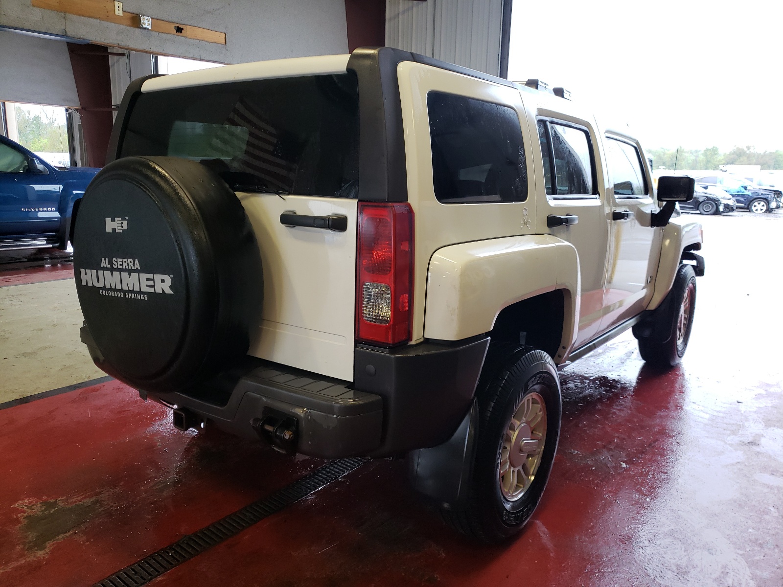 Photo 4 from auction – 2007 HUMMER H3 with VIN 5GTDN13E878106507