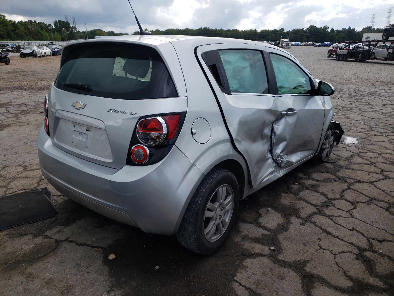 Photo 4 from auction – 2014 CHEVROLET SONIC LT with VIN 1G1JC6SHXE4104036