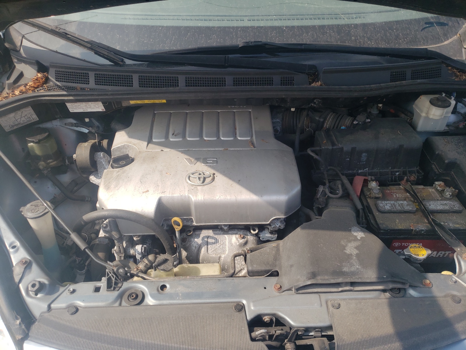 Photo 7 from auction – 2010 TOYOTA SIENNA CE with VIN 5TDKK4CC2AS312559