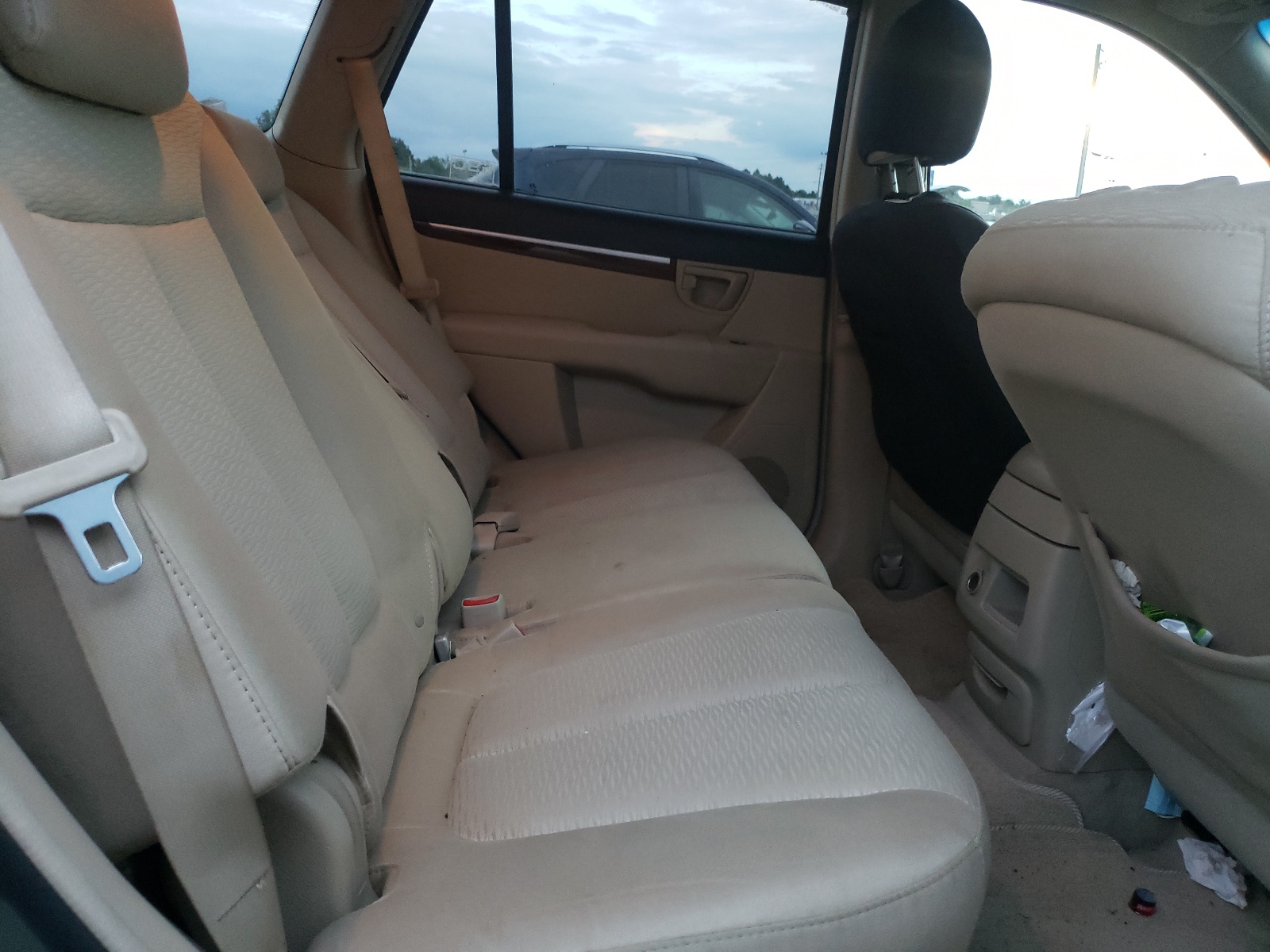 Photo 6 from auction – 2007 HYUNDAI SANTA FE G with VIN 5NMSG13DX7H043750
