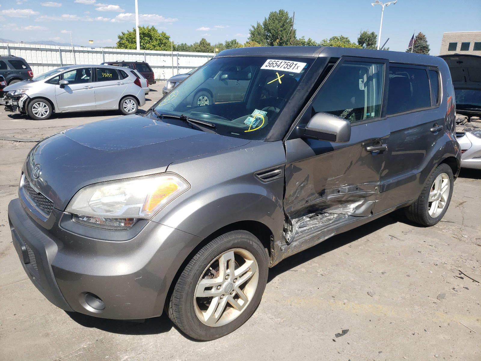 Photo 2 from auction – 2011 KIA SOUL + with VIN KNDJT2A23B7208553