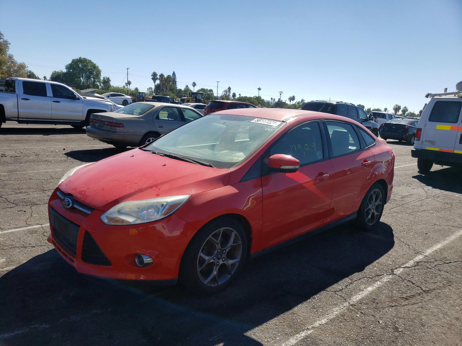 Photo 2 from auction – 2013 FORD FOCUS SE with VIN 1FADP3F22DL279033