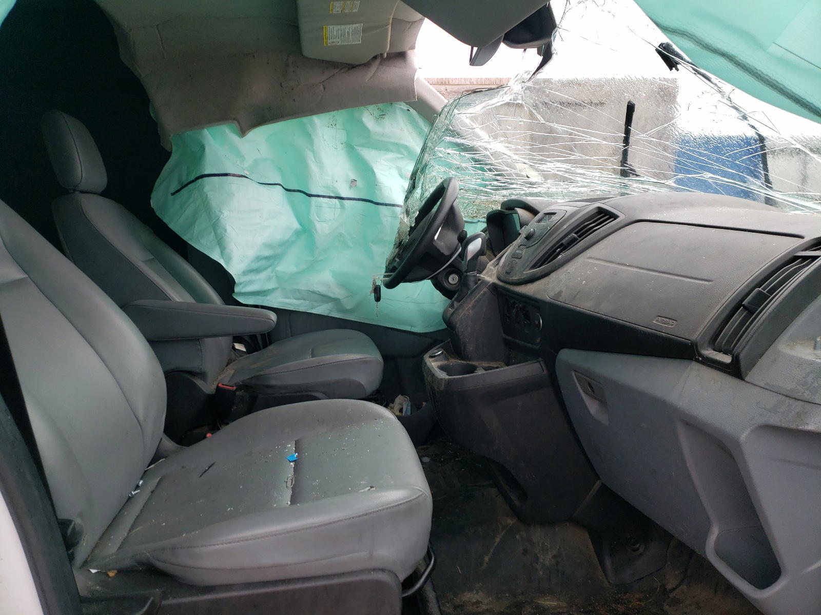 Photo 5 from auction – 2018 FORD TRANSIT T- with VIN 1FTYR2YM9JKA94557