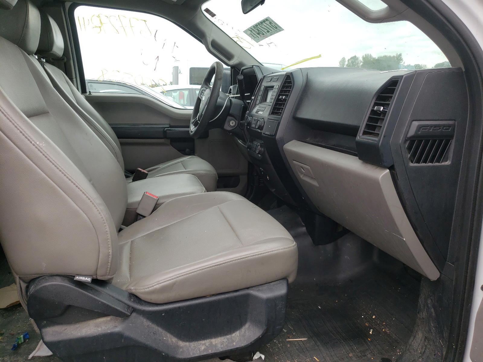 Photo 5 from auction – 2015 FORD F150 SUPER with VIN 1FTEX1C83FFC04127