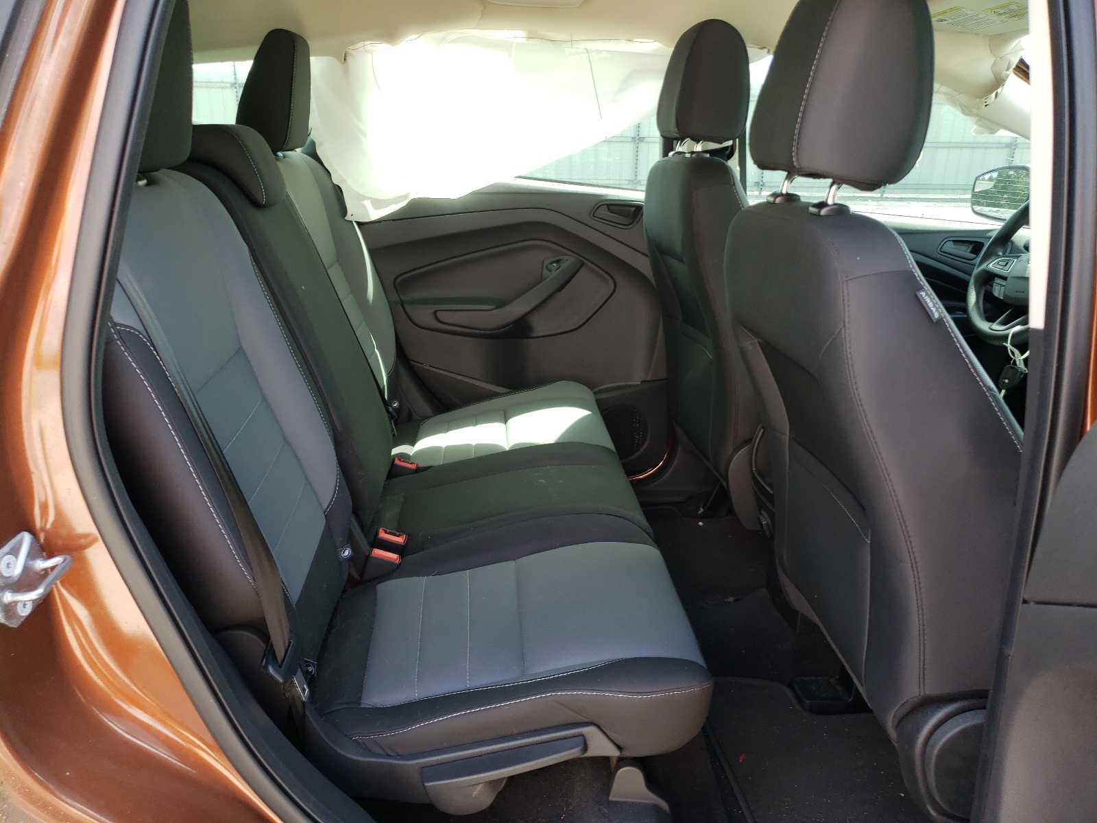 Photo 6 from auction – 2017 FORD ESCAPE S with VIN 1FMCU0F75HUA58160