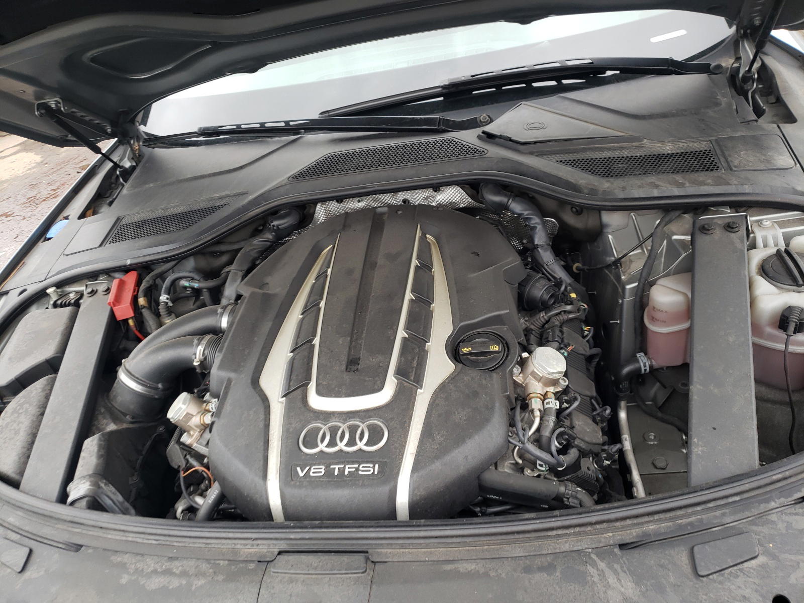 Photo 7 from auction – 2014 AUDI A8 L QUATT with VIN WAUR2AFDXEN004615