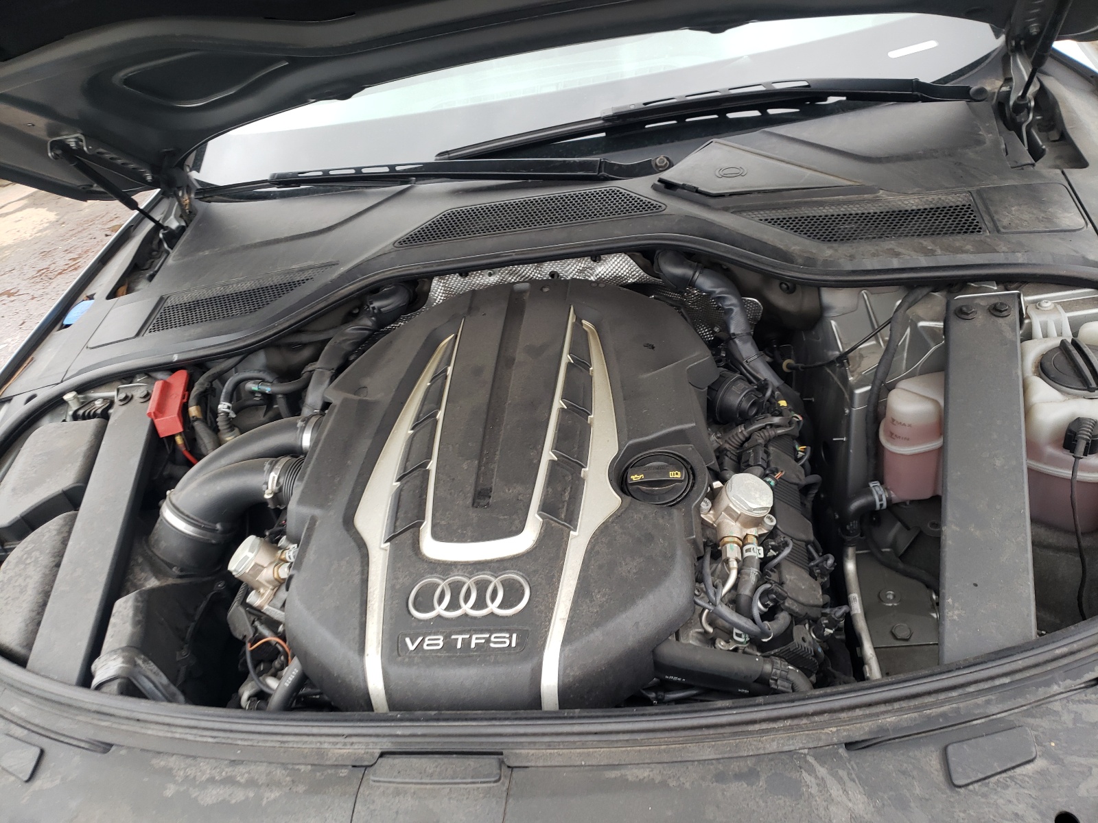 Zdjęcie 7 z aukcji – 2014 AUDI A8 L QUATT z VIN WAUR2AFDXEN004615