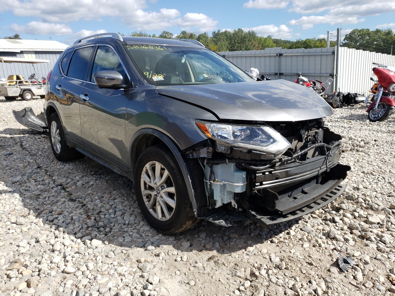 Photo 1 from auction – 2017 NISSAN ROGUE S with VIN JN8AT2MV3HW281267
