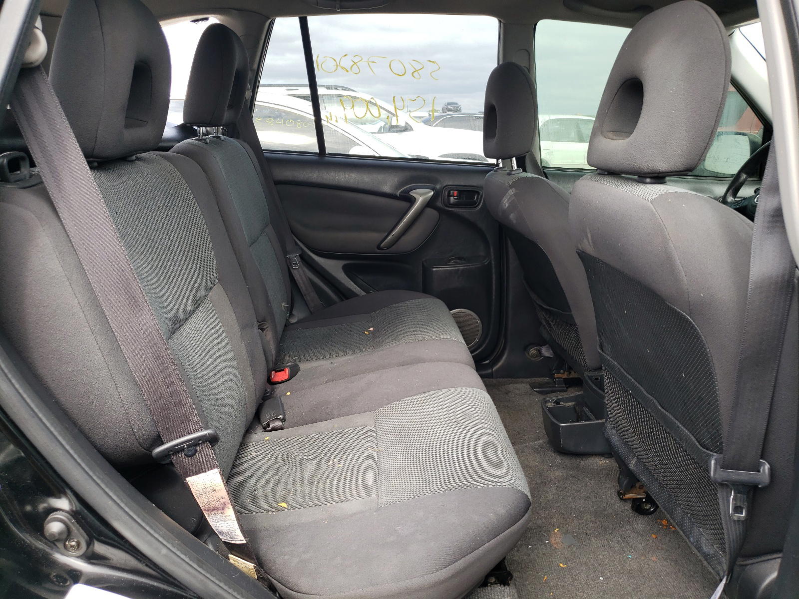 Photo 6 from auction – 2005 TOYOTA RAV4 with VIN JTEHD20VX50040006