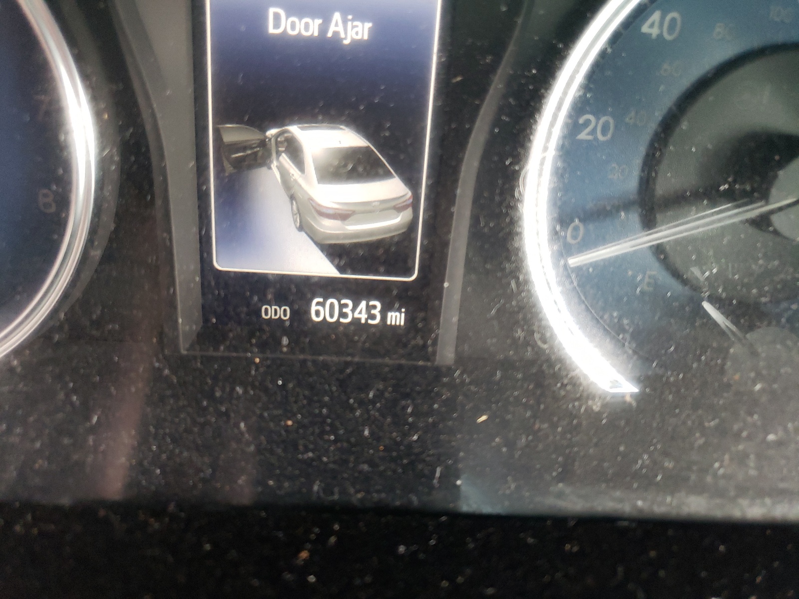 Photo 8 from auction – 2016 TOYOTA CAMRY LE with VIN 4T4BF1FK5GR543998