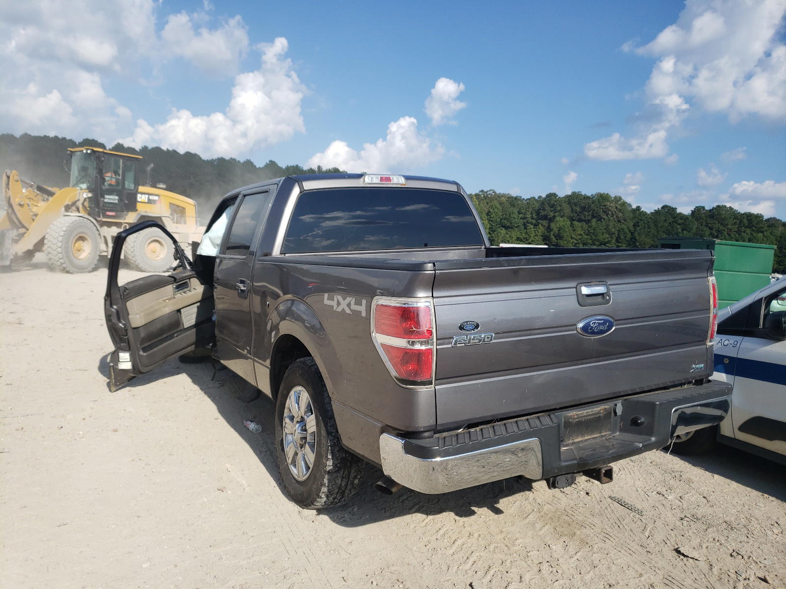 Photo 3 from auction – 2010 FORD F150 SUPER with VIN 1FTFW1EV3AFD62339