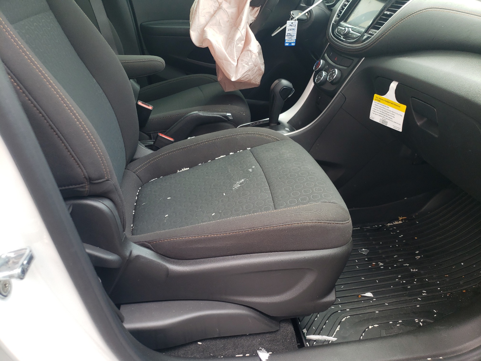 Photo 5 from auction – 2021 CHEVROLET TRAX LS with VIN KL7CJKSB6MB310004