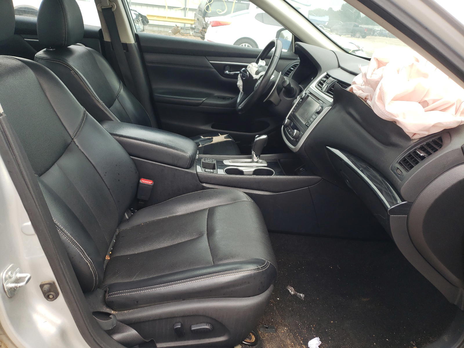 Photo 5 from auction – 2017 NISSAN ALTIMA 3.5 with VIN 1N4BL3AP9HC192726