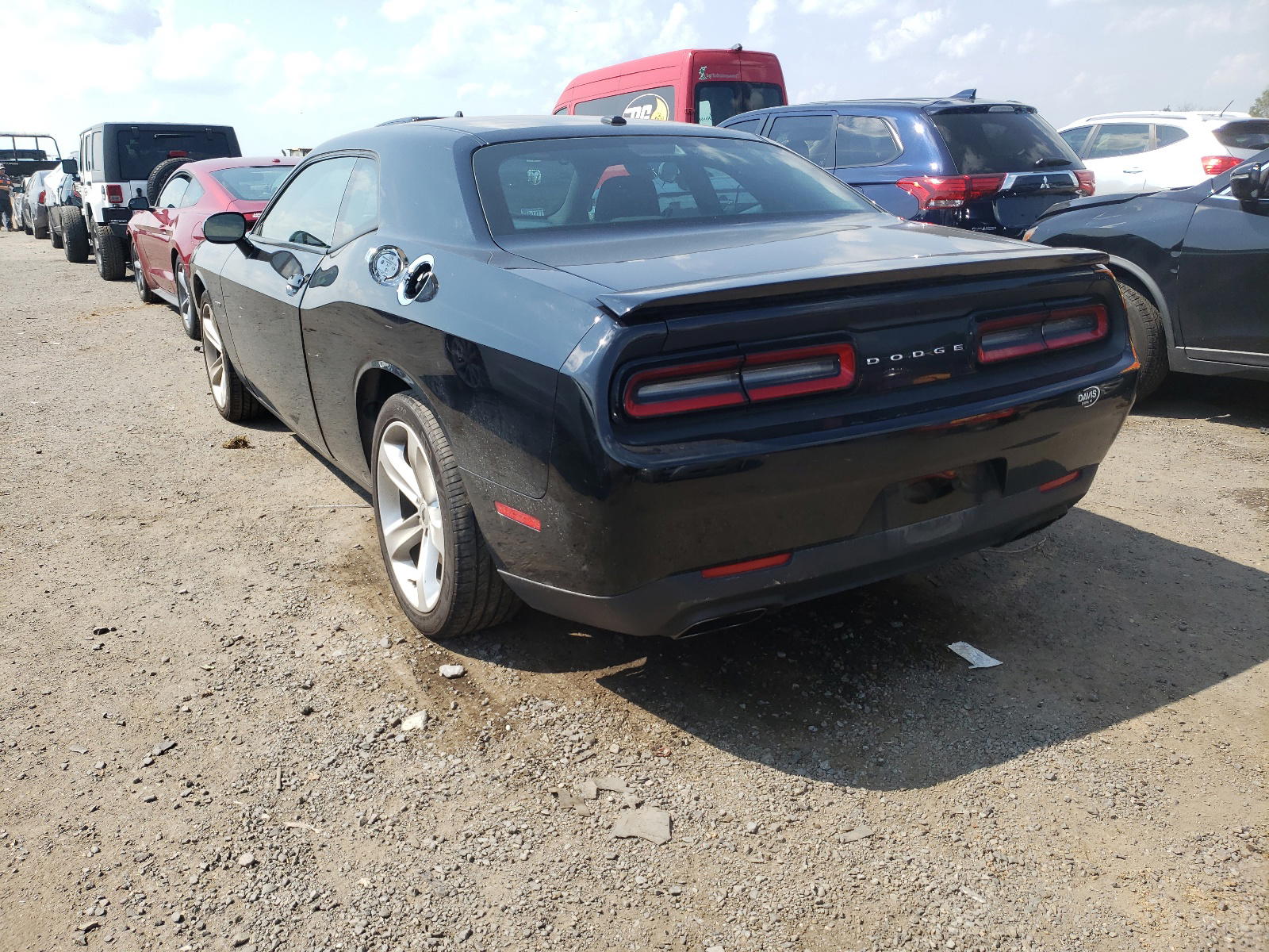 Photo 3 from auction – 2017 DODGE CHALLENGER with VIN 2C3CDZBTXHH658353