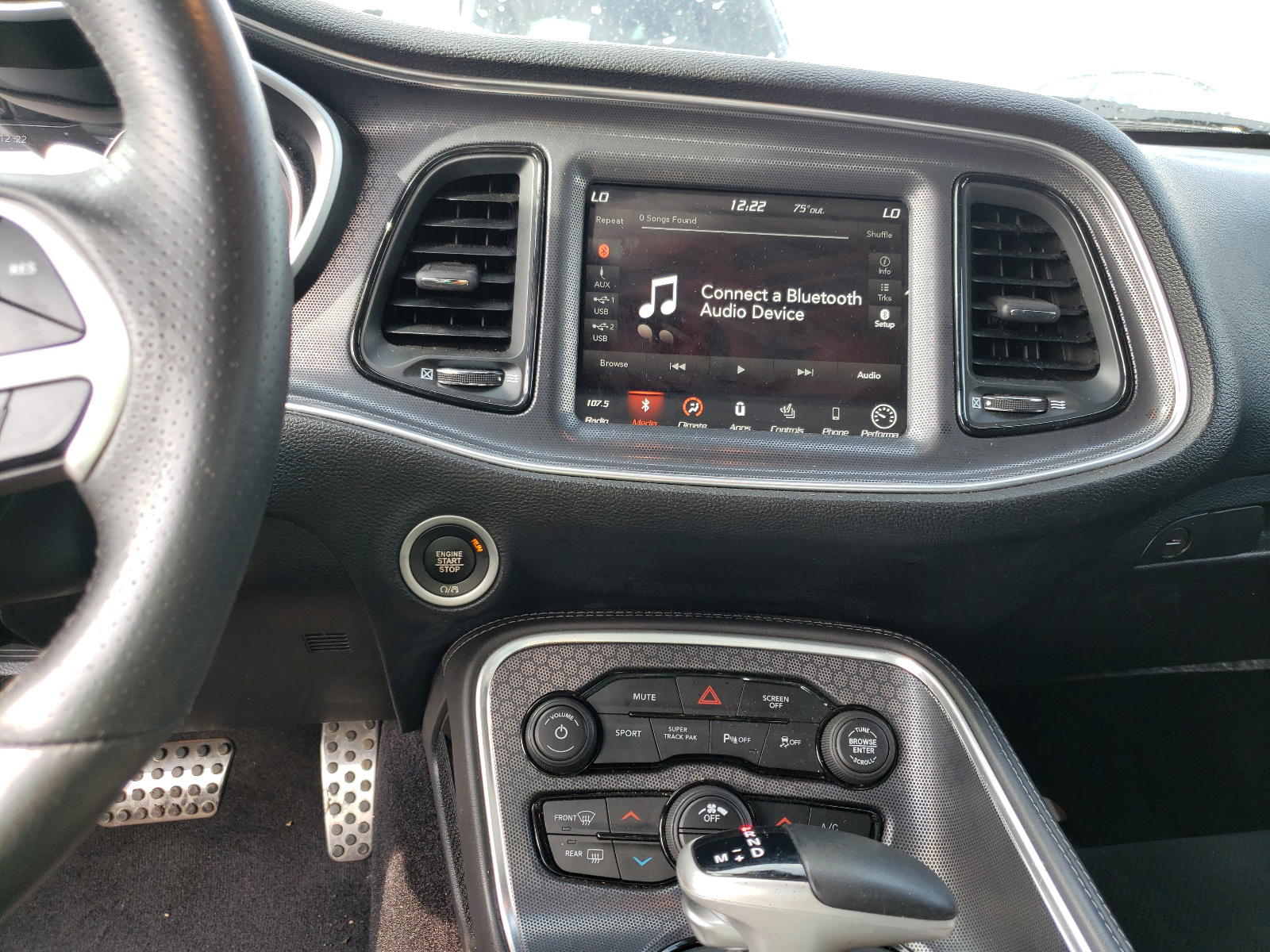 Photo 9 from auction – 2018 DODGE CHALLENGER with VIN 2C3CDZFJ3JH287440