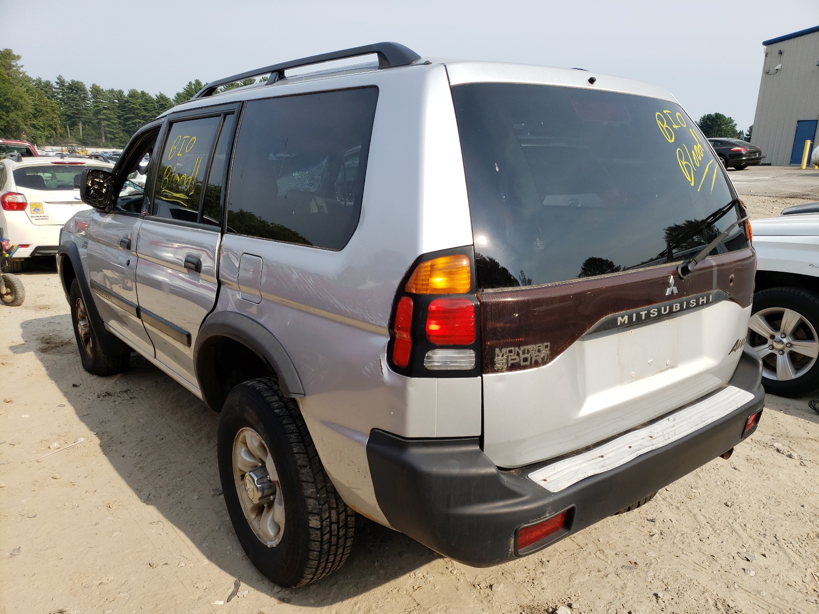 Photo 3 from auction – 2003 MITSUBISHI MONTERO SP with VIN JA4MT21H43J036565