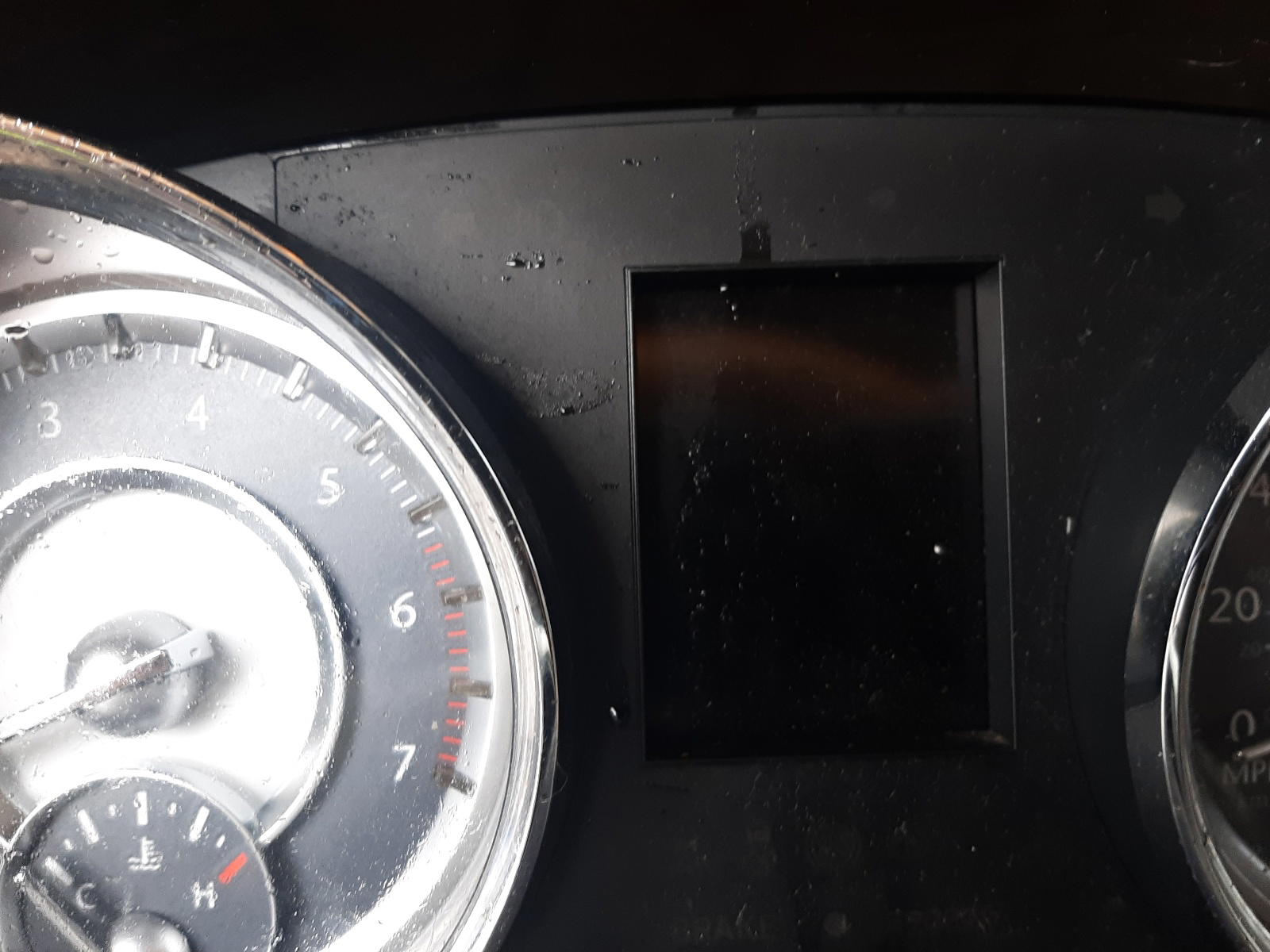 Photo 8 from auction – 2013 CHRYSLER 300C with VIN 2C3CCAET1DH674094