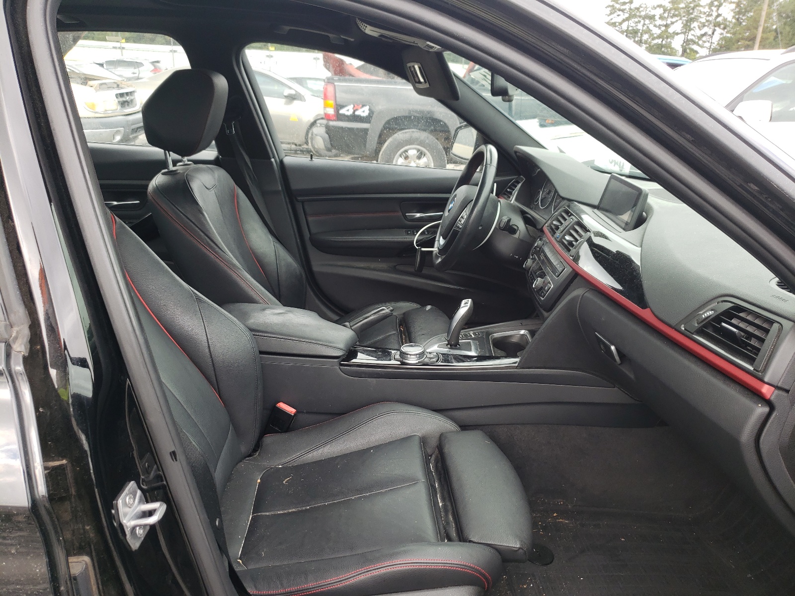 Photo 5 from auction – 2014 BMW 328 I with VIN WBA3A5G52ENP31898