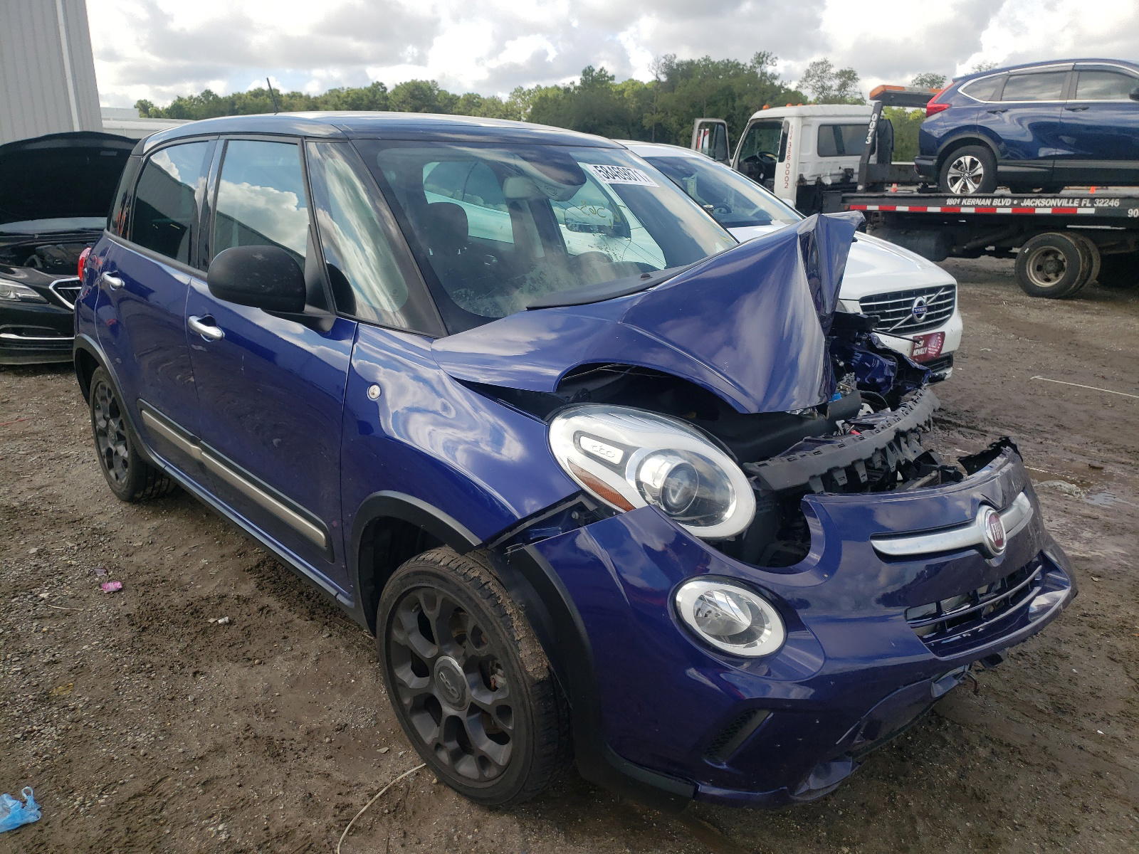 FIAT 500L TREKK 2015 with VIN ZFBCFADH2FZ032165 - Photo from auction