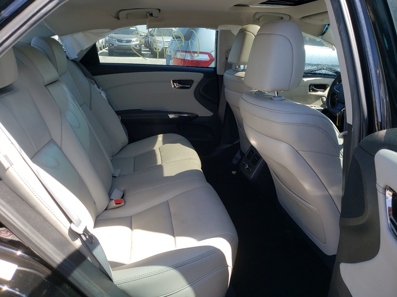Photo 6 from auction – 2018 TOYOTA AVALON HYB with VIN 4T1BD1EB2JU063085