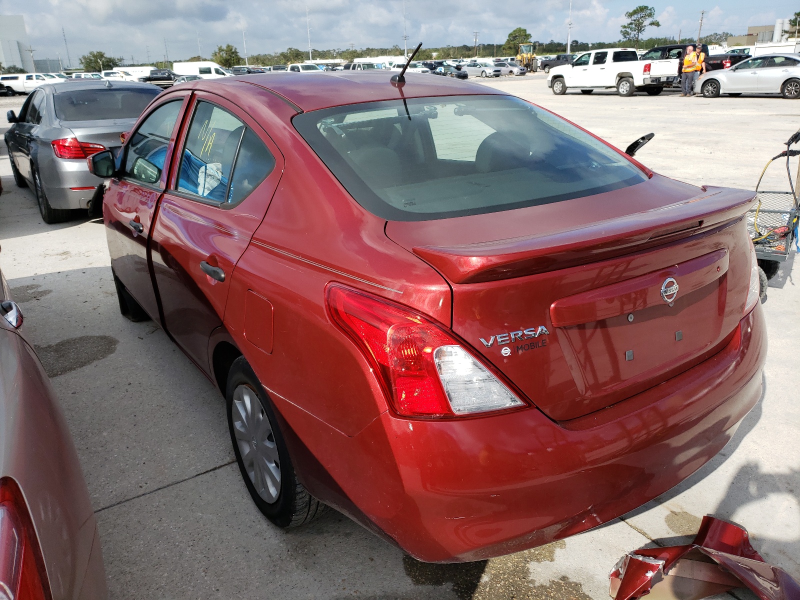 Photo 3 from auction – 2017 NISSAN VERSA S with VIN 3N1CN7AP4HL879734