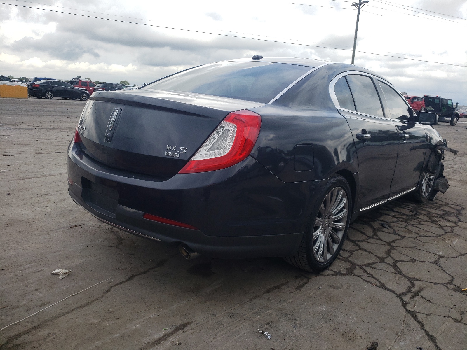 Photo 4 from auction – 2014 LINCOLN MKS with VIN 1LNHL9EK8EG610375
