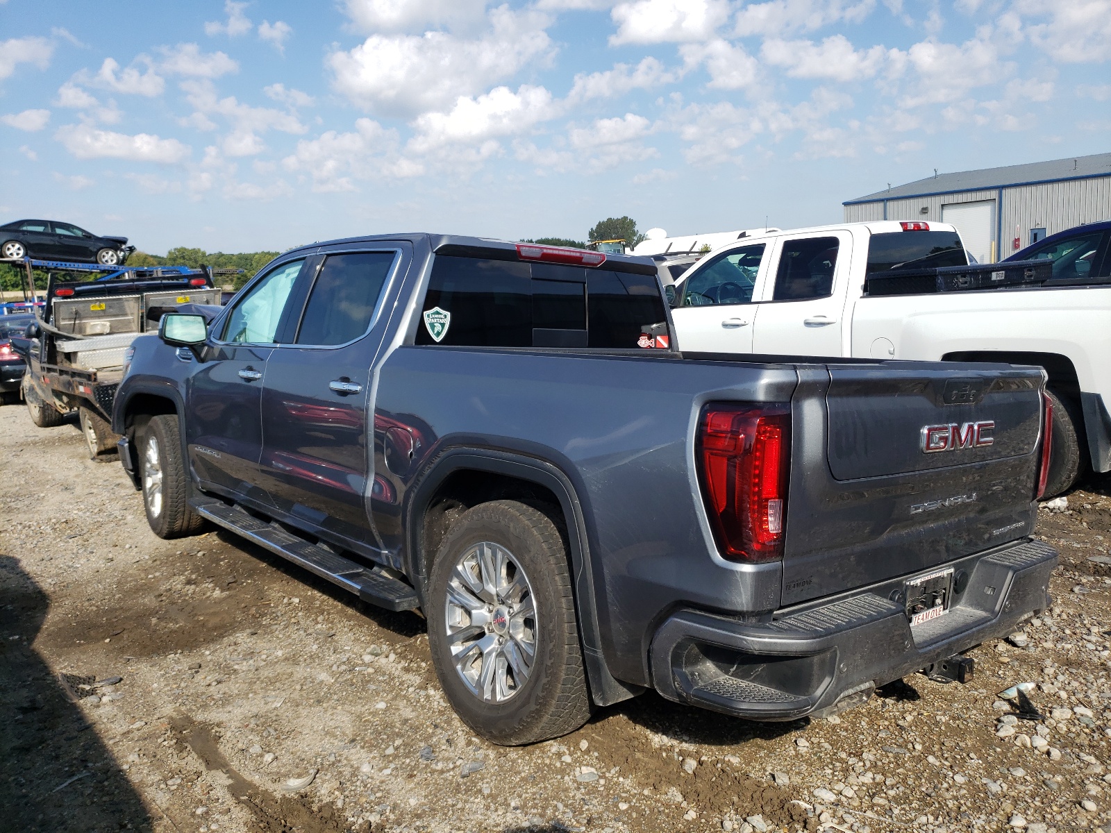 Photo 3 from auction – 2021 GMC SIERRA K15 with VIN 3GTU9FED2MG212549