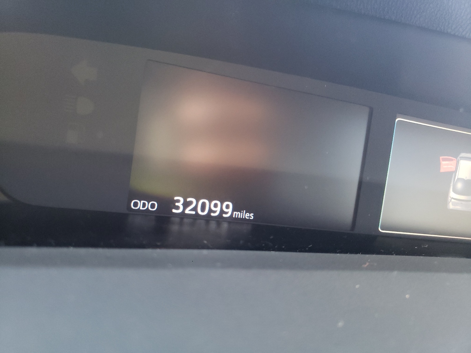 Photo 8 from auction – 2017 TOYOTA PRIUS with VIN JTDKARFU9H3544334