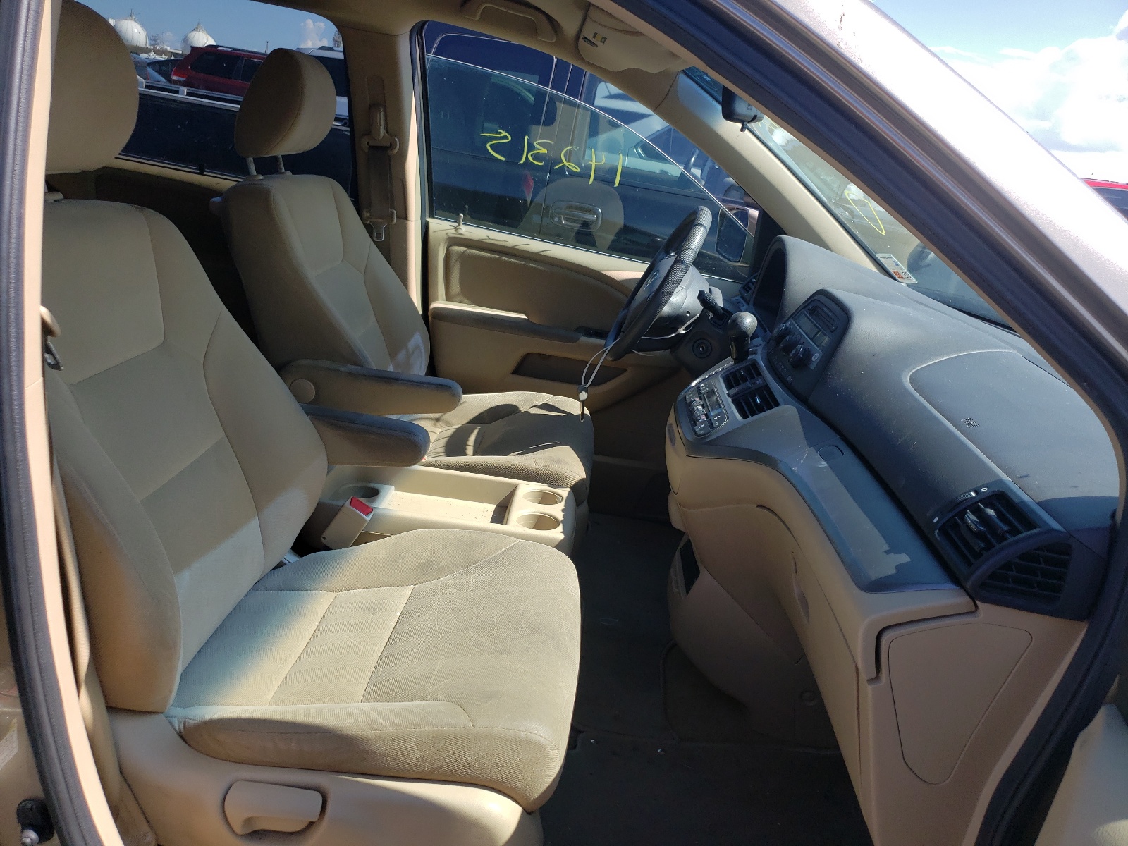Photo 5 from auction – 2010 HONDA ODYSSEY EX with VIN 5FNRL3H59AB075752
