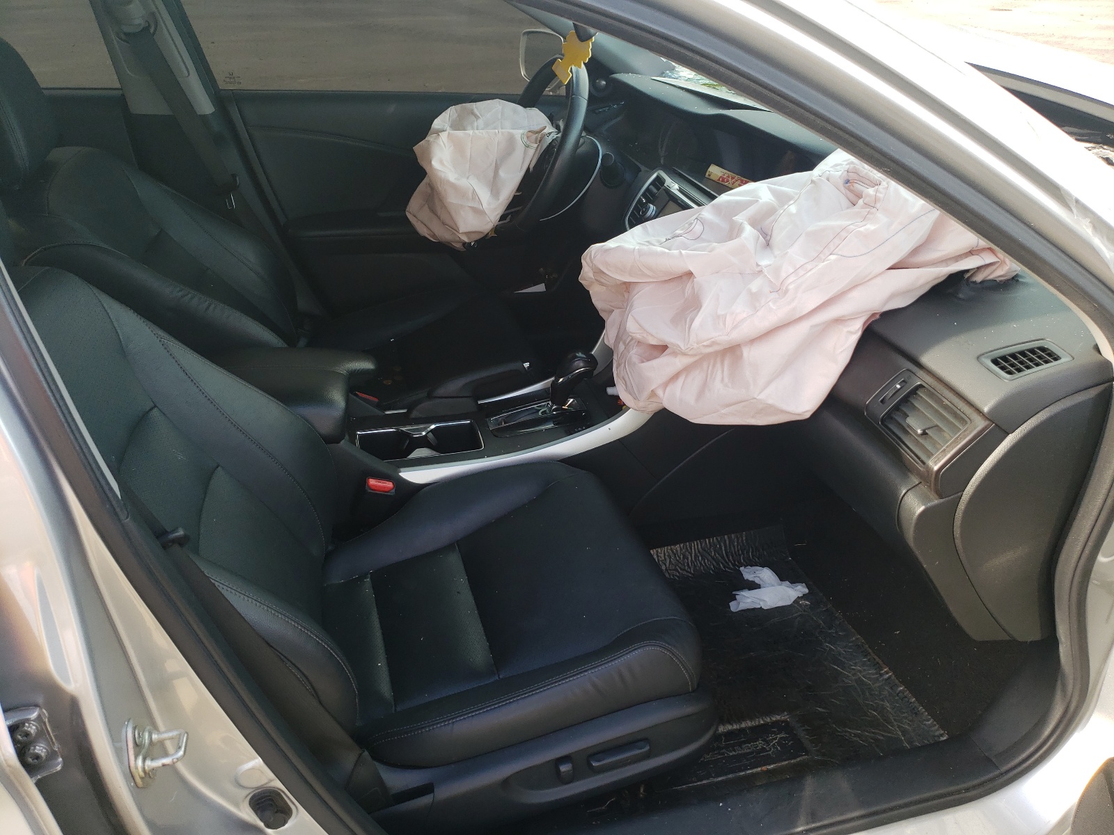 Photo 5 from auction – 2014 HONDA ACCORD EXL with VIN 1HGCR2F89EA170226
