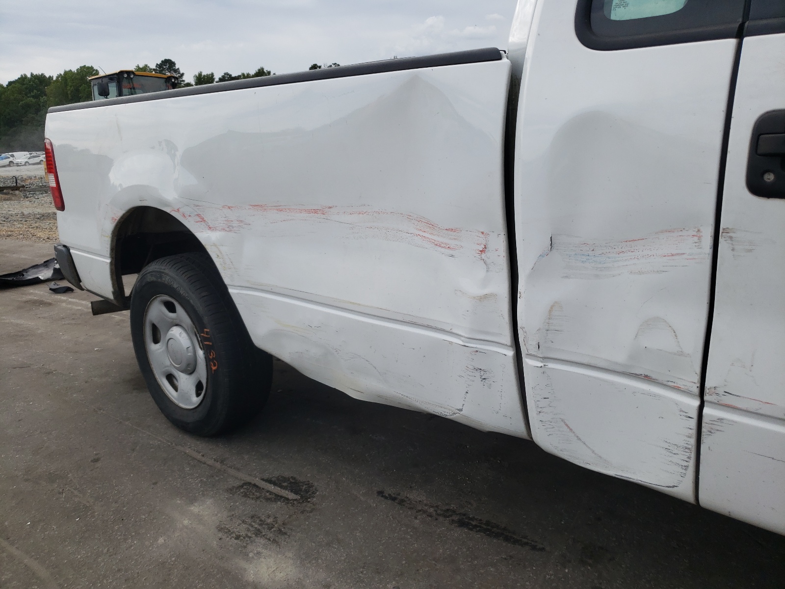 Zdjęcie 9 z aukcji – 2008 FORD F150 z VIN 1FTRF12208KD10580