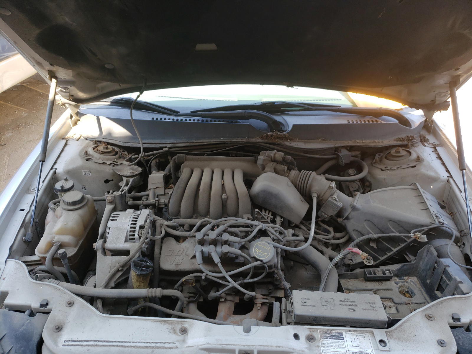 Photo 7 from auction – 2001 FORD TAURUS SE with VIN 1FAFP53U81A200515