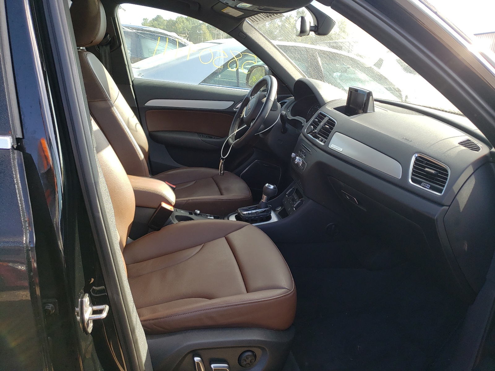 Photo 5 from auction – 2018 AUDI Q3 PREMIUM with VIN WA1JCCFSXJR030068