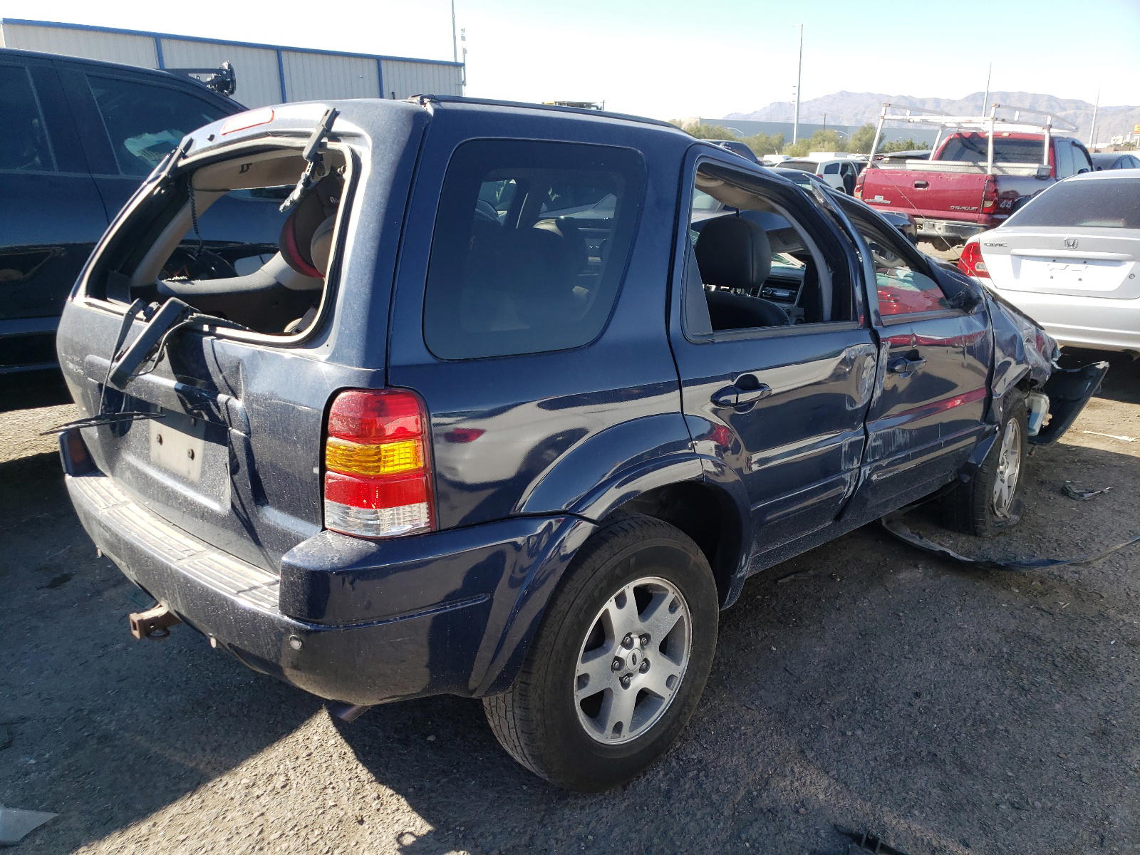Photo 4 from auction – 2003 FORD ESCAPE LIM with VIN 1FMCU04183KD37928